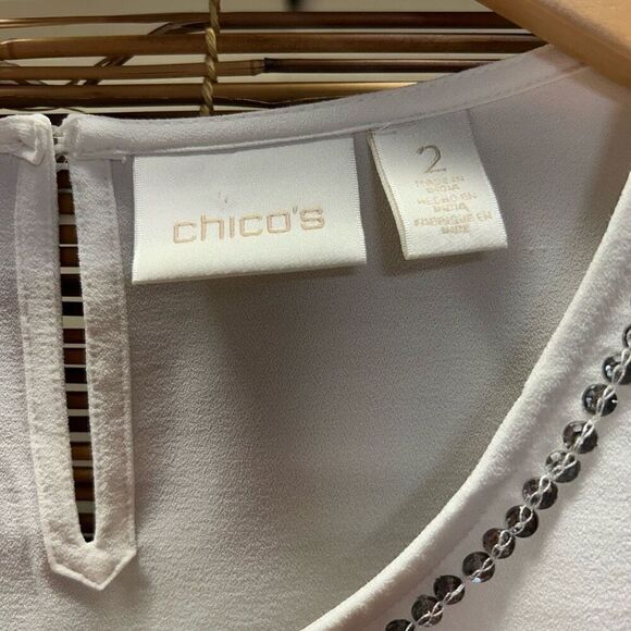Chico's Size 2 (Large) Beaded Blouse Some loose Beads - Picture 4 of 5